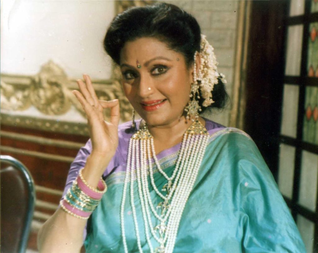 मजबूरियों ने 80 के दशक की अभिनेत्री बिंदू को बॉलीवुड में किया मशहूर, 16 साल की उम्र में करनी पड़ी शादी