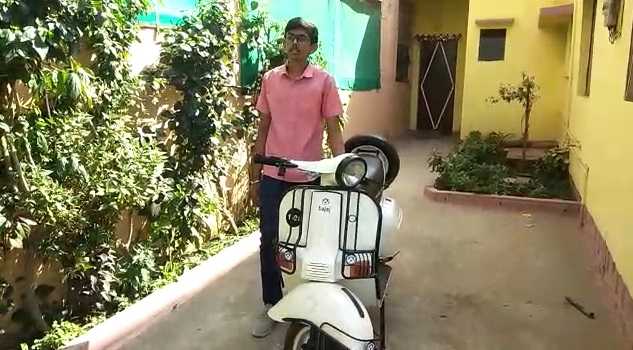 himanshu patel e-scooter