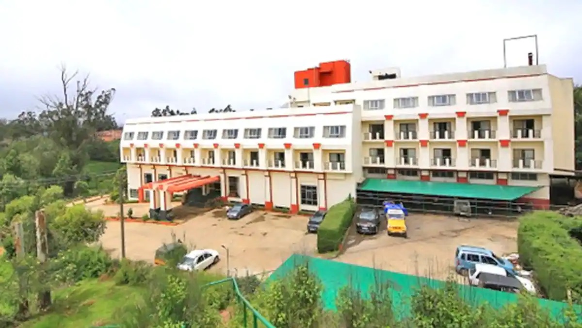mithun chakraborty hotel ooty