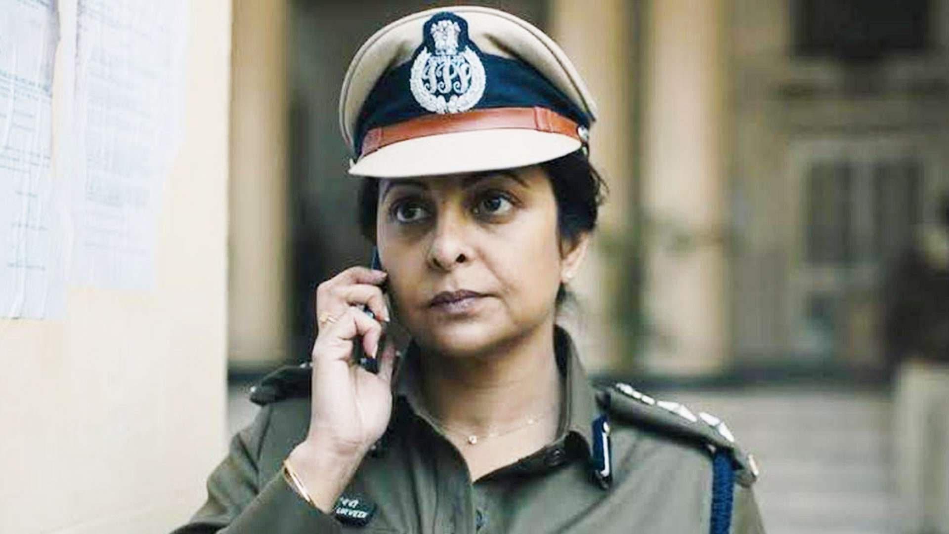 Shefali Shah police uniform