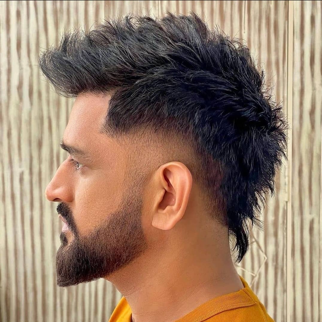 M S Dhoni New Hair Style 1