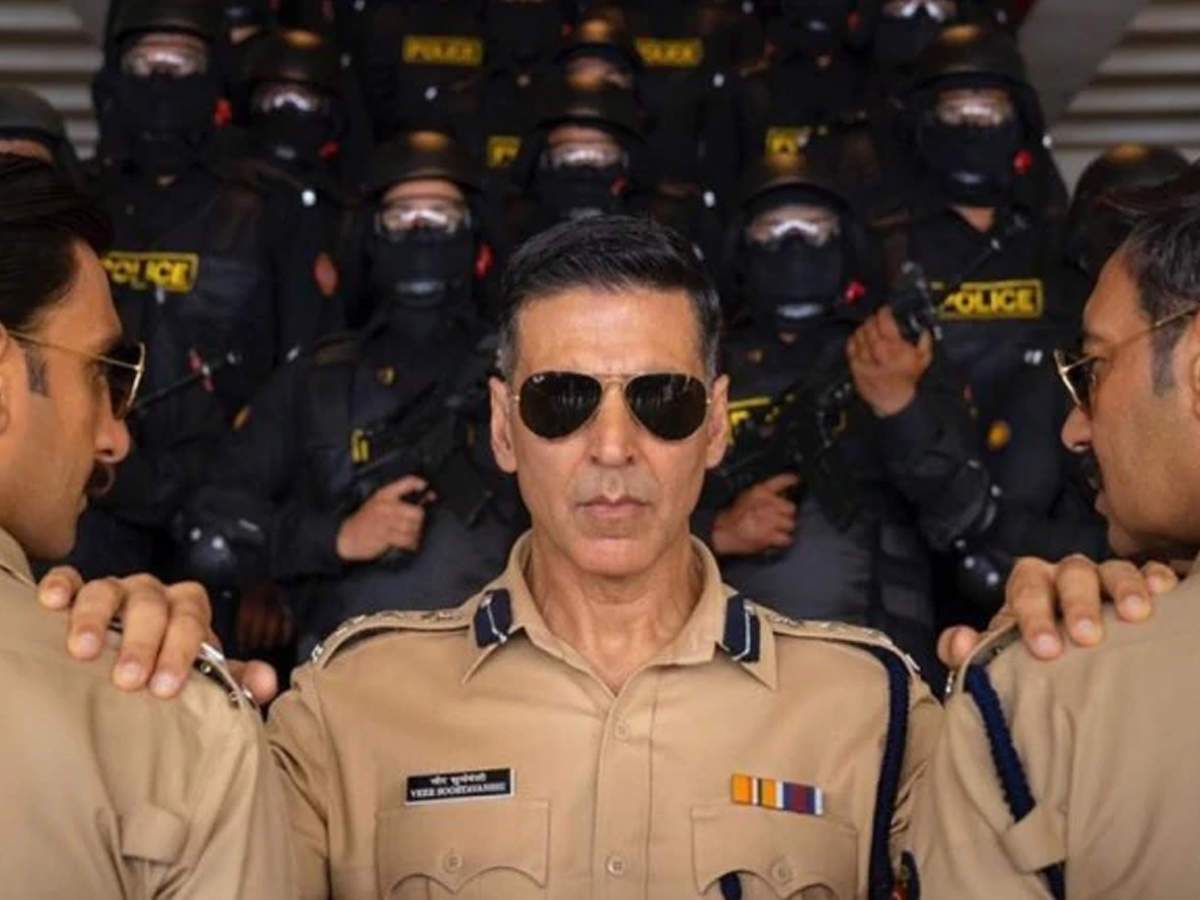 Akshay Kumar Police Uniform