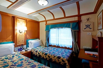 luxury train Deccan Odyssey 2