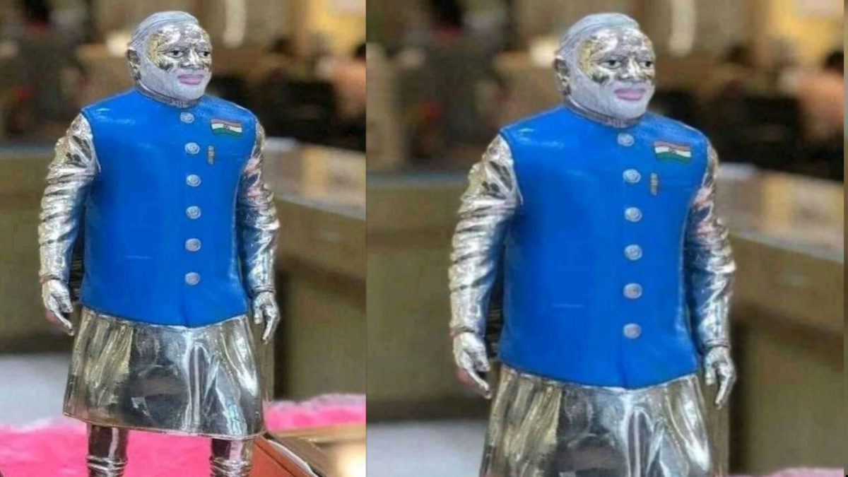 PM Modi Silver Statue
