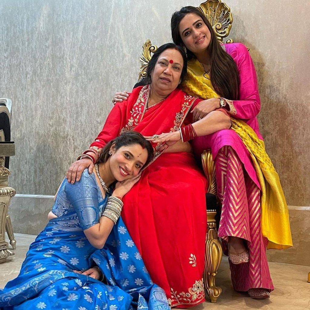 Ankita LOkhande with in-laws