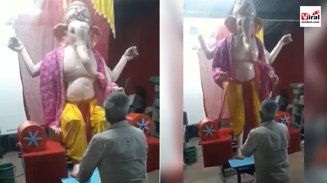 Ganesh ji stand up and give blessings