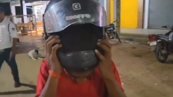 Helmet vegitable vendor
