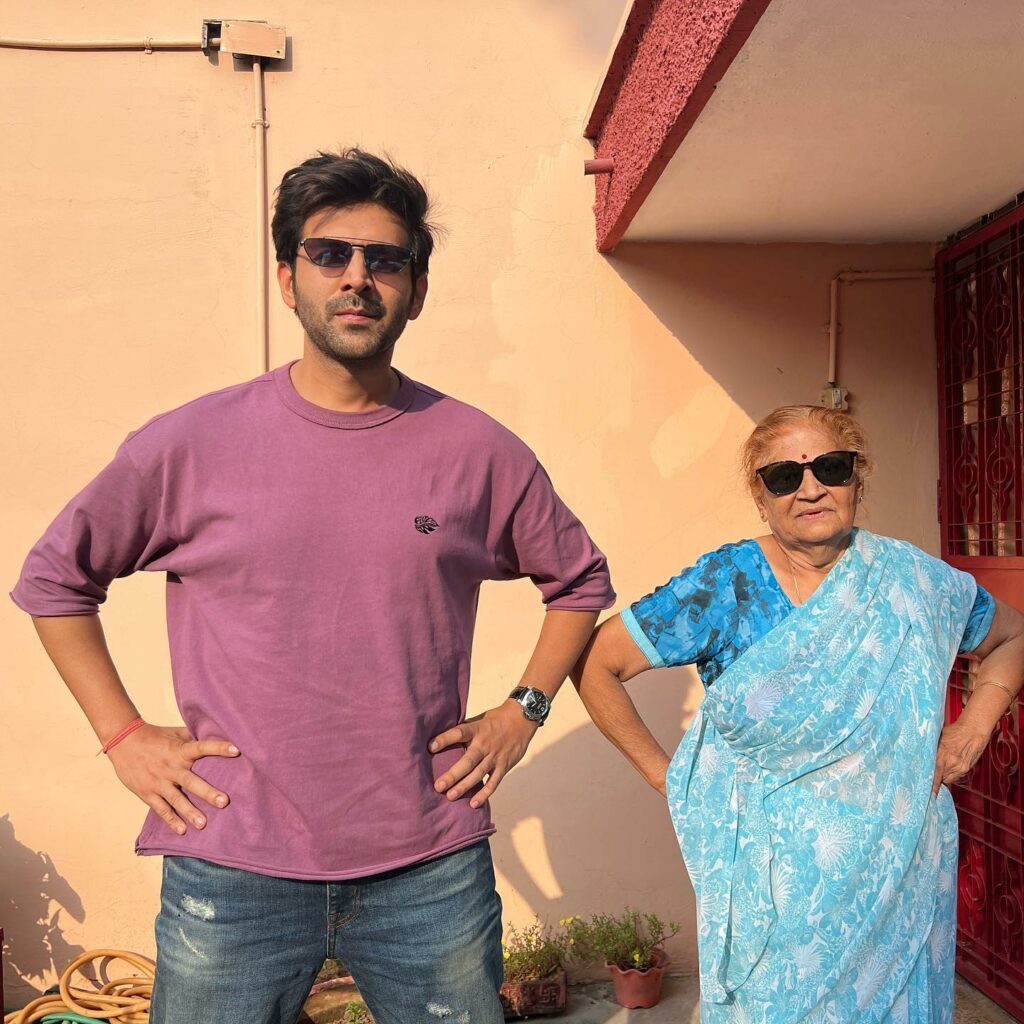Kartik Aryan With Maternal grandmother 2