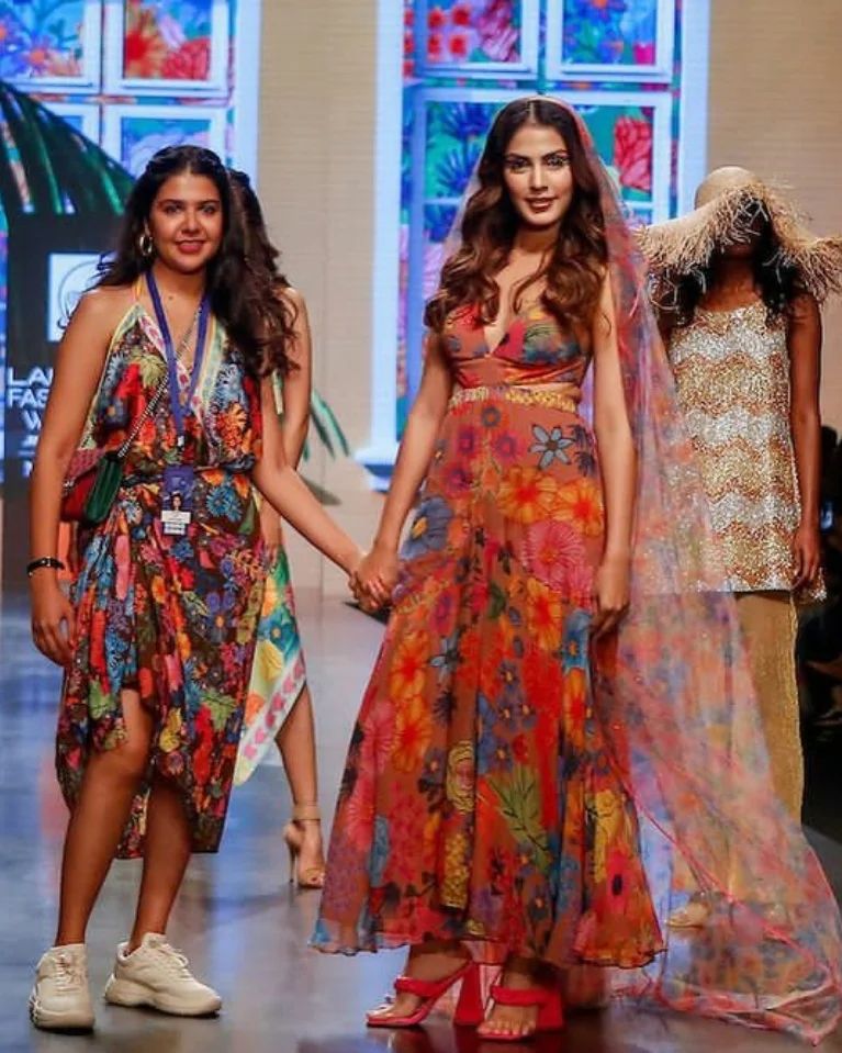 Rhea Chakraborty Fashion Week 4